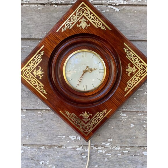 Vintage MCM Wood Gold United Clock Corp. Electric Wall Clock Convex Glass - Picture 11 of 14